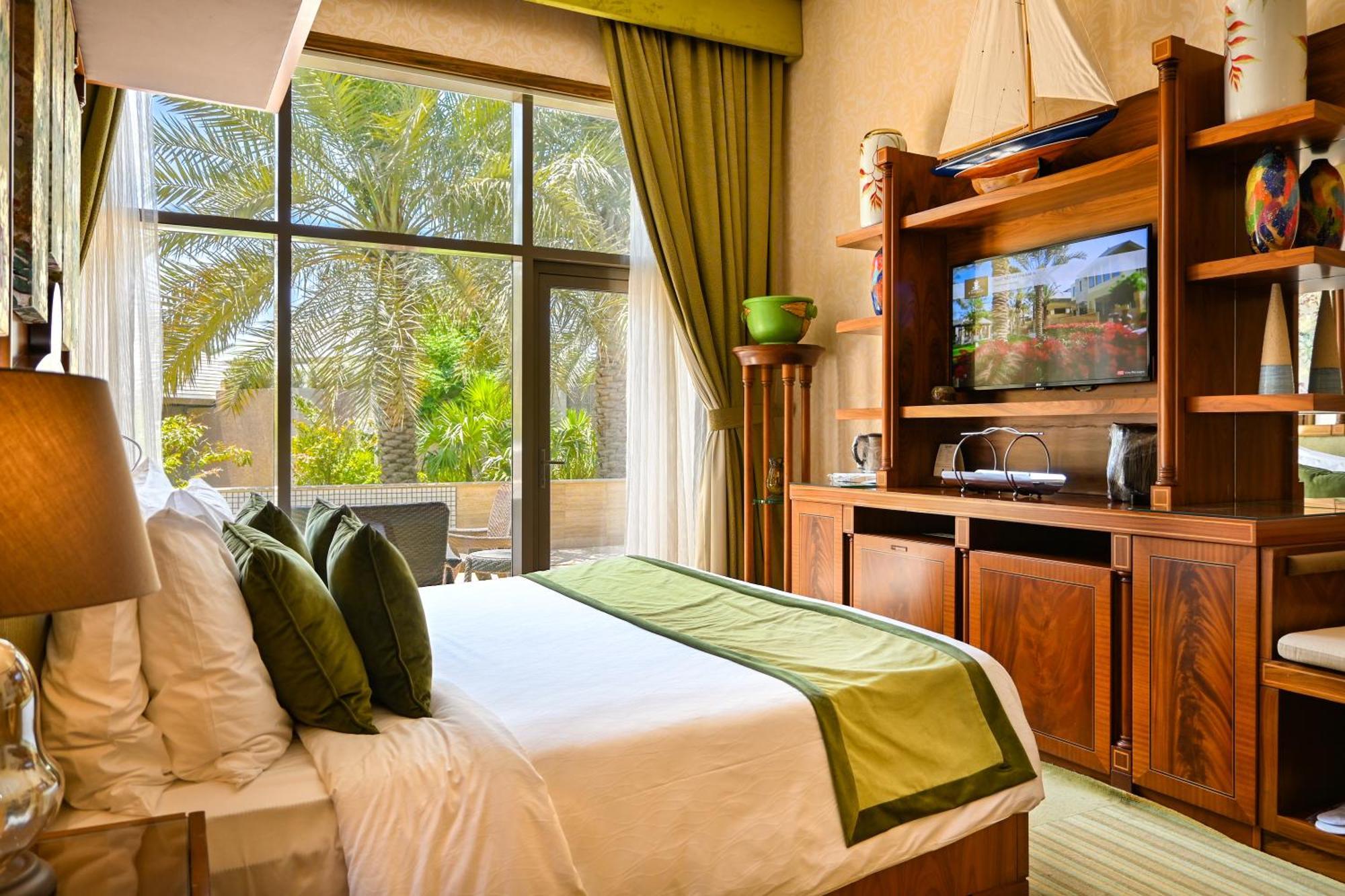 Palavra Resort Manama Exterior foto A bedroom at the resort
