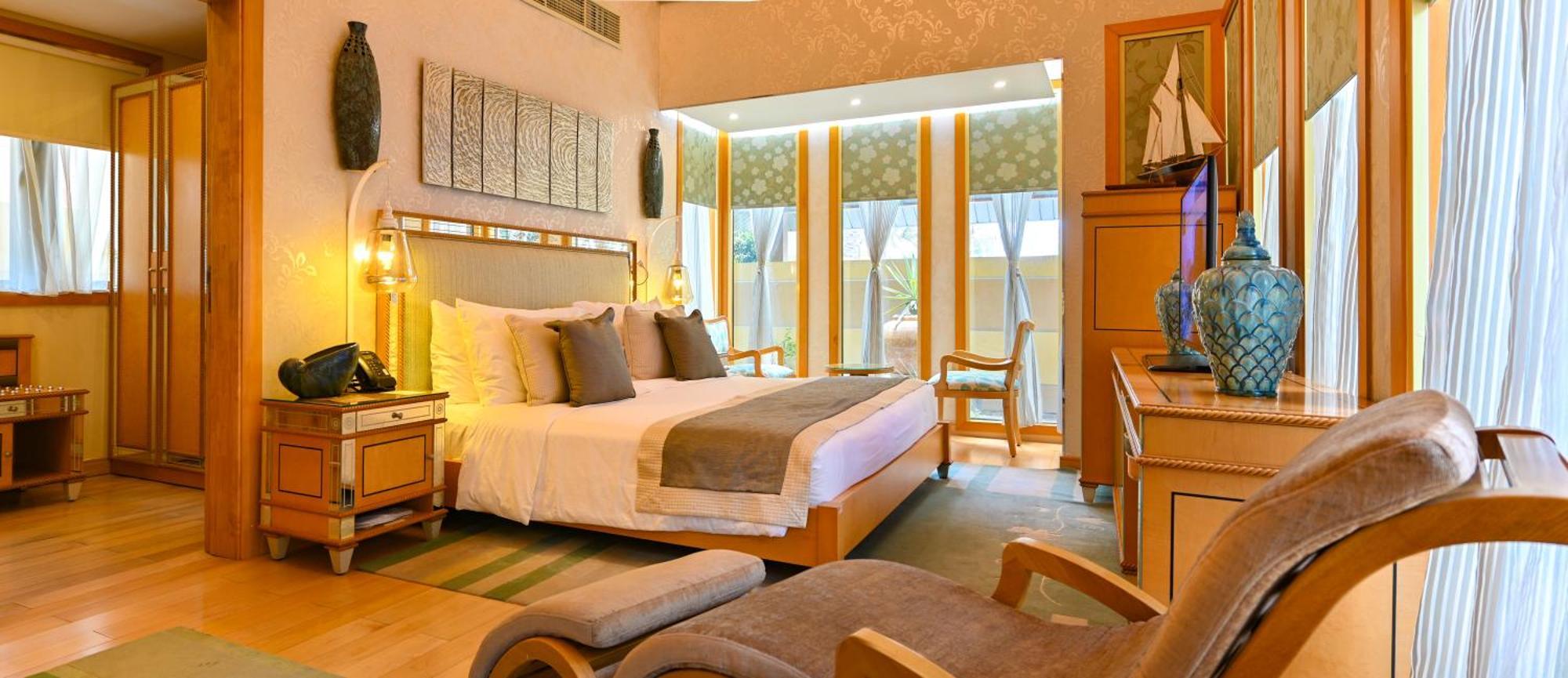 Palavra Resort Manama Exterior foto A bedroom at the Taj Bengal